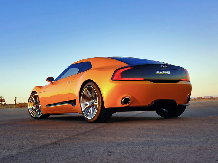 2014 - Koncept Kia GT4 Stinger