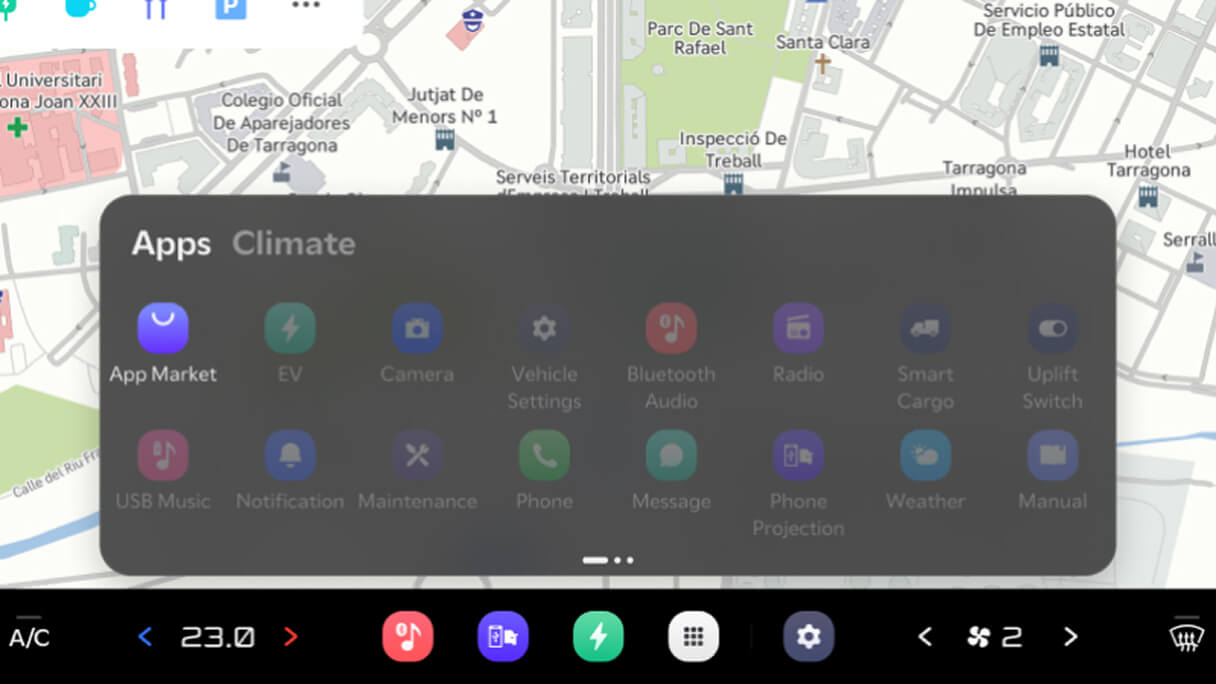 Écran embarqué affichant le lanceur d’applications Android