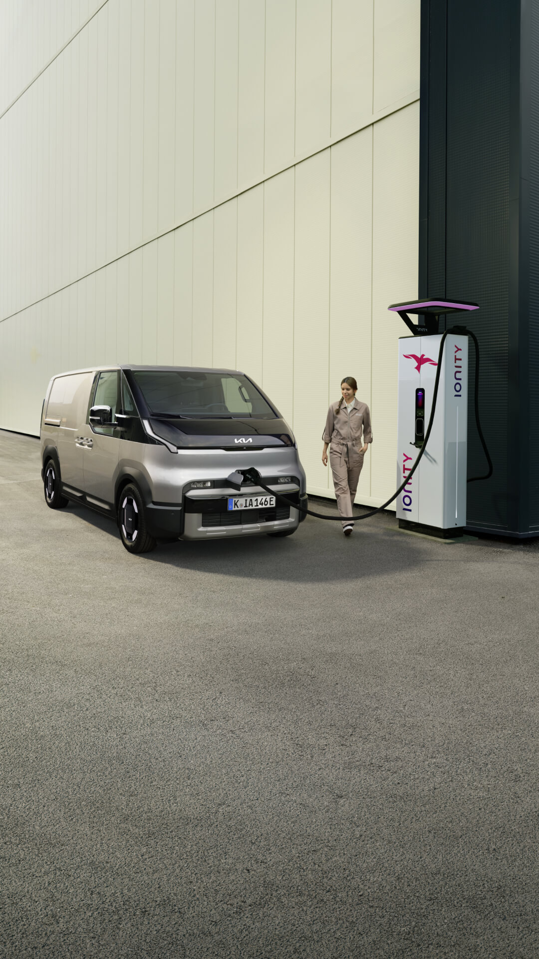 Kia PV5 IONITY töltőn