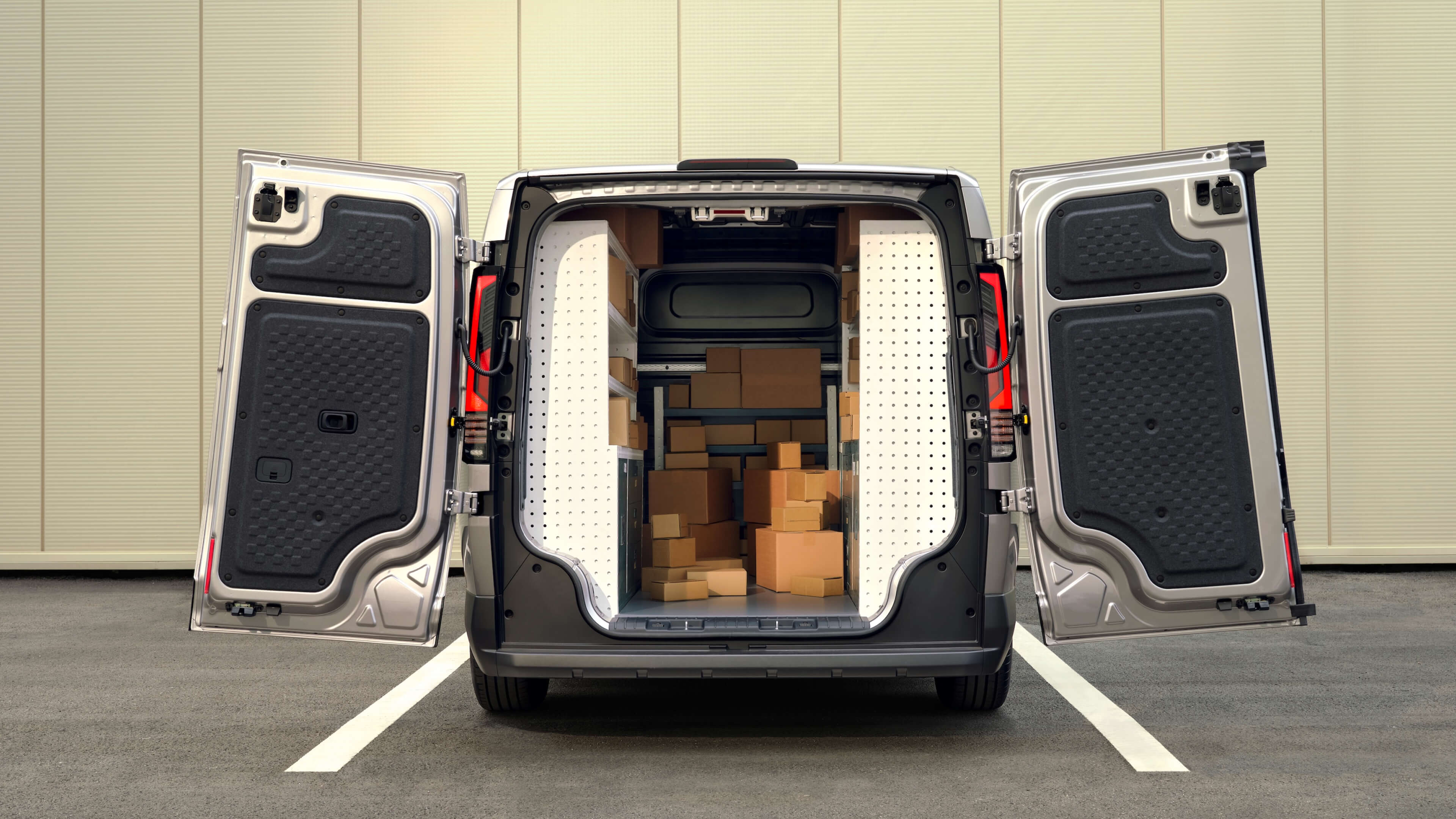 Real-time visibility across routes and zones