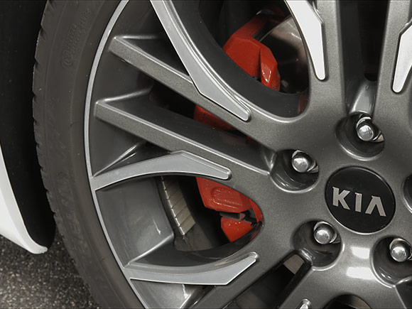 Kia Genuine  Parts: Brake Pads & Brake Discs