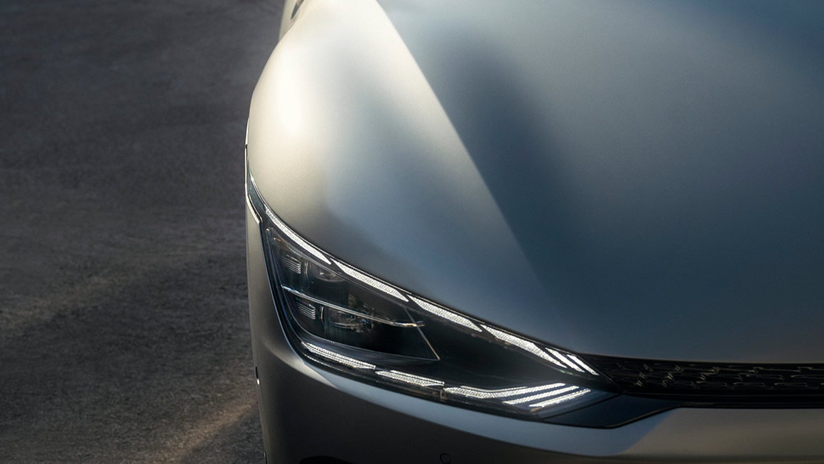 Kia EV6 intelligent front lighting system