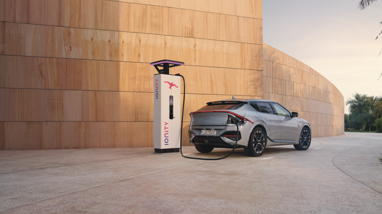 Kia EV6 laadt op via IONITY