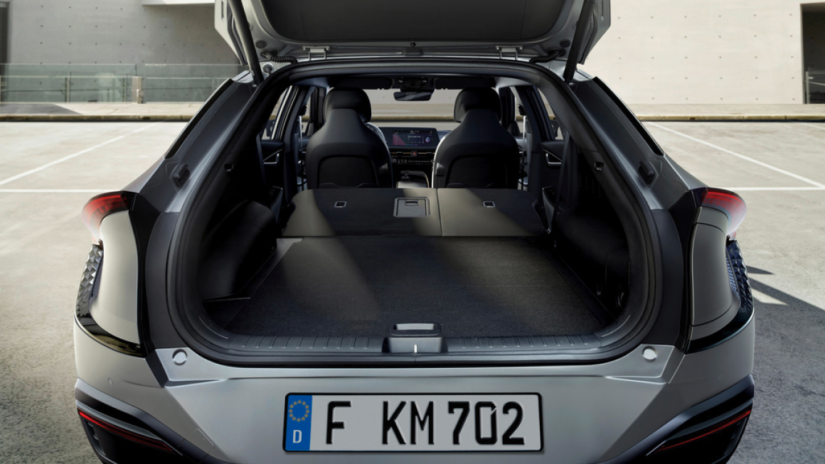 Spacious trunk